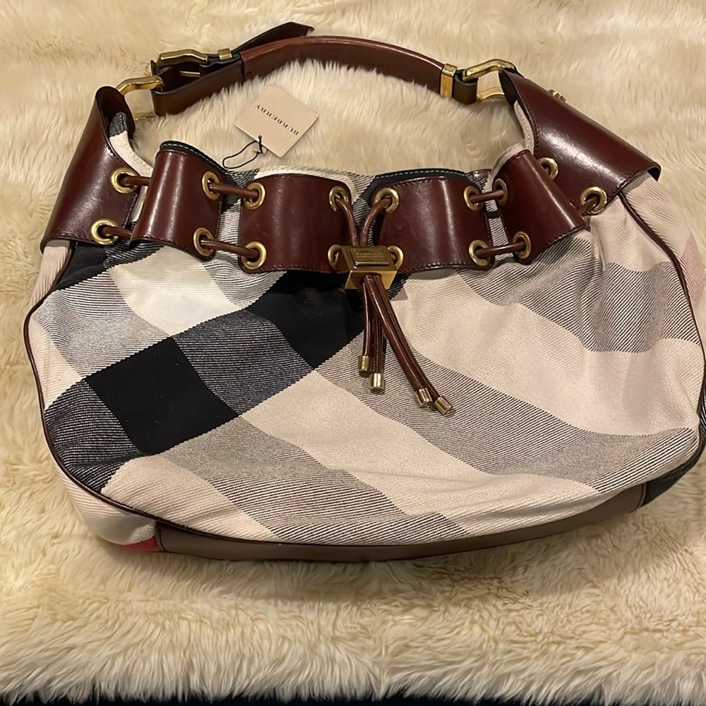 Burberry Authentic Bag